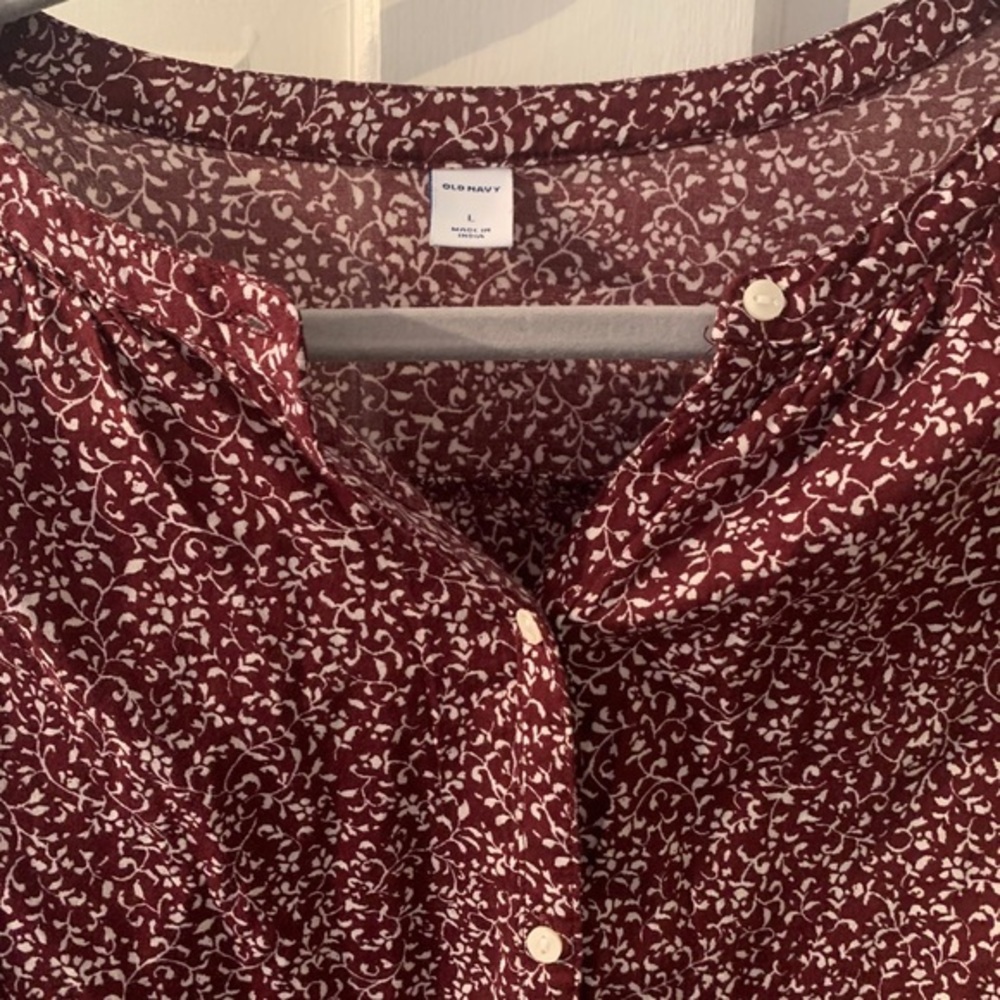 Old Navy Button up Shirt